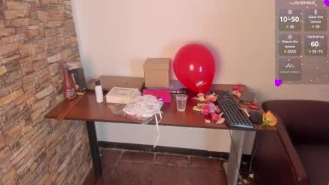 miiss_evaa online show from February 14, 11:31 am