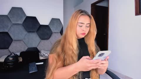 Mikaela blondie bigass online show from April 27, 7:22 pm