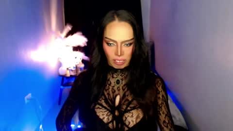 MikeyAlawi online show from May 28, 10:35 am