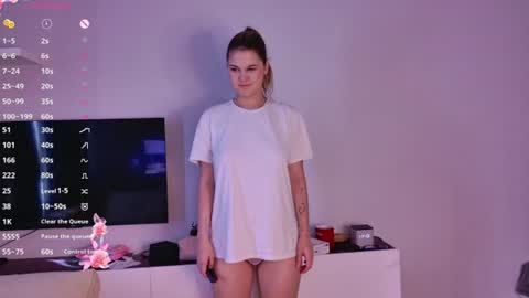 miki_liss online show from July 29, 7:41 am
