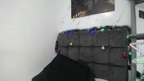 Snapshot of mikoto_urab chatting on December 30, 8:47 pm Mikoto Urb online show from December 30, 8:47 pm