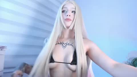 Emi  independent model online show from June 14, 1:03 am