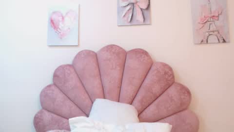 mila_adamss online show from June 3, 2:33 pm
