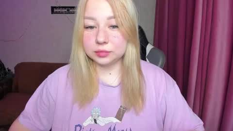 Mila shy sensual person  online show from November 15, 12:06 pm