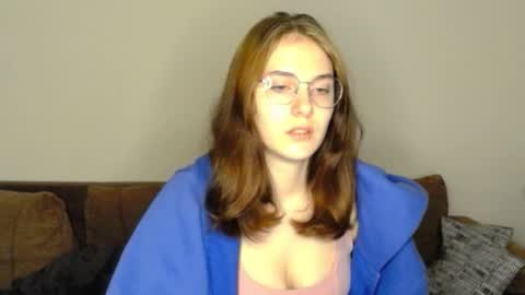 Snapshot of mila_keyy chatting on September 21, 10:52 pm mila_keyy online show from September 21, 10:52 pm