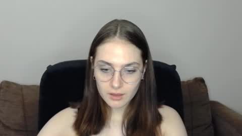 mila_keyy online show from March 23, 9:10 pm