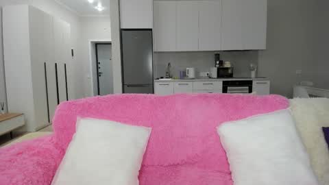 Lilli online show from November 21, 12:56 am