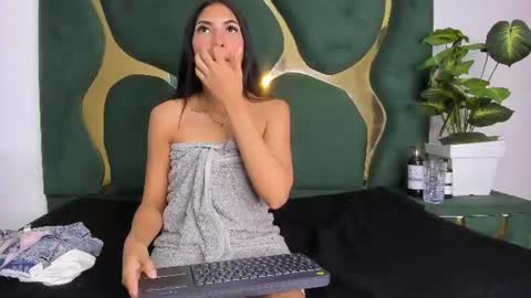 mila_petiteasm online show from July 28, 6:20 pm
