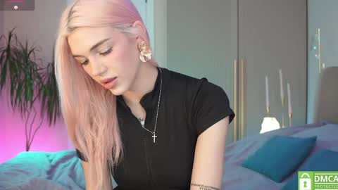 Mila and u can call me sweet bunny online show from March 23, 10:54 am