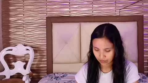 miladiosa online show from May 26, 11:53 am