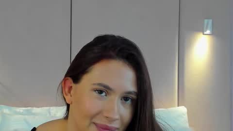 milaleoneli online show from November 28, 3:53 am