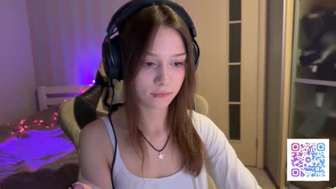 milamiuu online show from February 4, 1:41 am