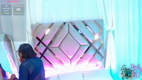 MilaMonroeXX online show from June 23, 2:09 am