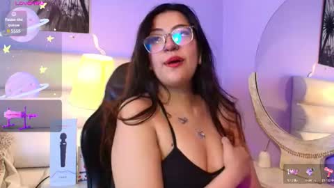 milan_sweetie online show from June 19, 9:51 pm
