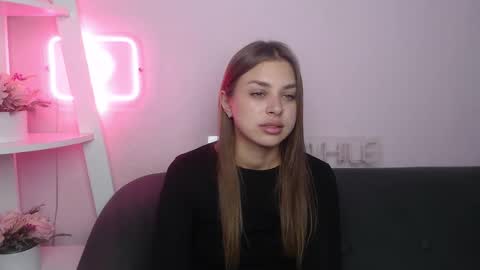 milanaangelas online show from October 14, 8:55 pm