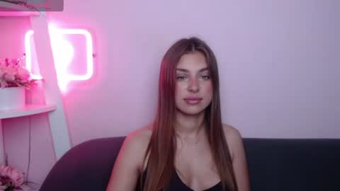 milanaangelas online show from July 25, 5:14 am
