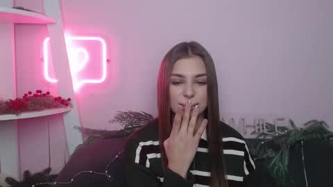 milanaangelas online show from January 17, 5:59 am