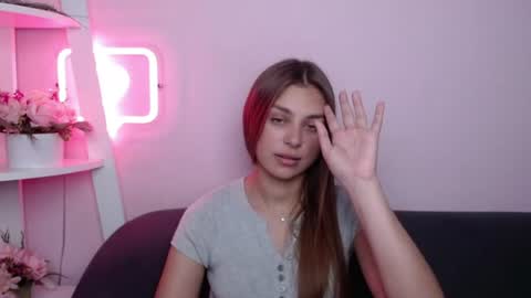milanaangelas online show from June 27, 6:14 am