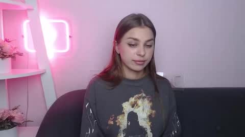 milanaangelas online show from October 7, 8:24 pm