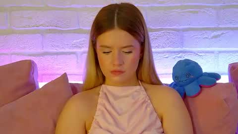 MilanaBalmain online show from May 24, 4:22 am