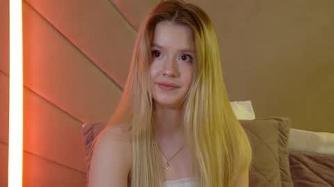 MilanaBalmain online show from April 29, 4:31 pm