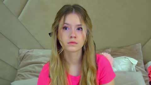 MilanaBalmain online show from October 13, 4:04 am