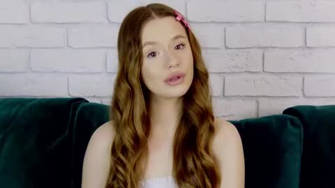 MilanaBalmain online show from February 18, 4:37 am