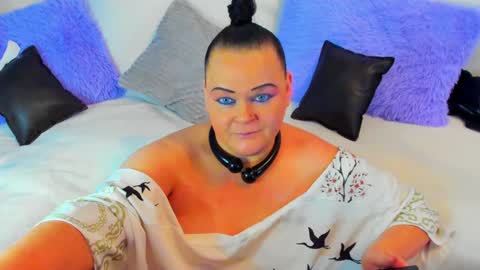 Snapshot of milanabiegert chatting on January 31, 2:07 pm Lana online show from January 31, 2:07 pm