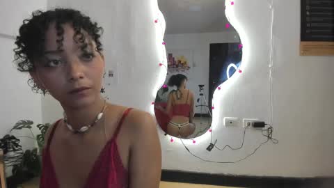 Snapshot of milanhtx2 chatting on December 24, 9:22 pm milanx2 online show from December 24, 9:22 pm