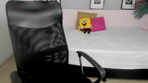 Mila Rose online show from December 23, 11:14 am