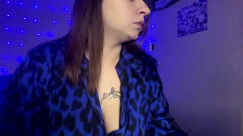 Milaxcute online show from February 16, 1:49 pm