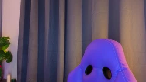 milena_lawson online show from November 26, 10:38 am