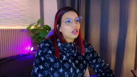 milena_lawson online show from November 5, 1:49 pm