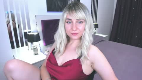 MilenaDaisy online show from June 29, 2:39 pm