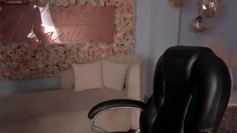 Miley Cruz  IG miley model23 online show from March 6, 3:46 am