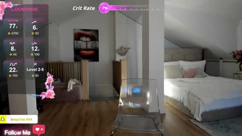 Snapshot of milfblondy chatting on October 2, 11:10 pm Ingrid online show from October 2, 11:10 pm