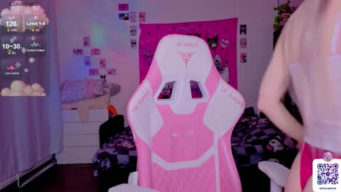 Milia online show from February 25, 11:47 pm