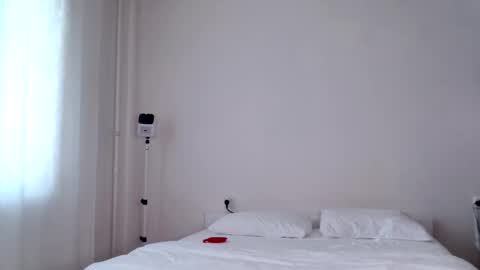 milky__way_ online show from September 13, 1:08 pm