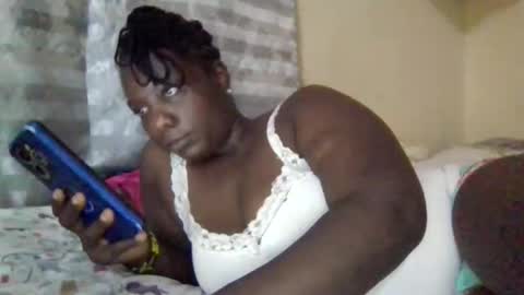 milkyebony254 online show from December 5, 9:43 am