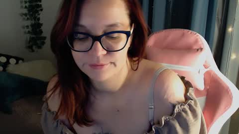 Snapshot of millapoolys chatting on December 27, 10:59 pm Milla online show from December 27, 10:59 pm