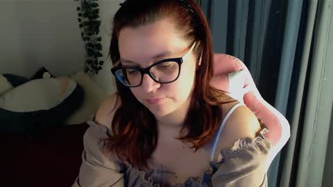 Snapshot of millapoolys chatting on December 16, 4:38 pm Milla online show from December 16, 4:38 pm