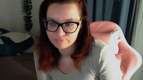 Snapshot of millapoolys chatting on December 12, 10:13 am Milla online show from December 12, 10:13 am