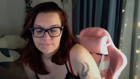 Snapshot of millapoolys chatting on January 9, 9:37 pm Milla online show from January 9, 9:37 pm