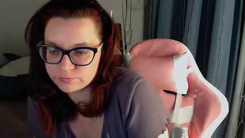 Snapshot of millapoolys chatting on December 9, 4:05 pm Milla online show from December 9, 4:05 pm