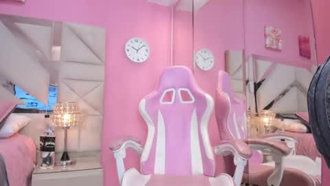 millers_rousse online show from July 16, 7:51 pm