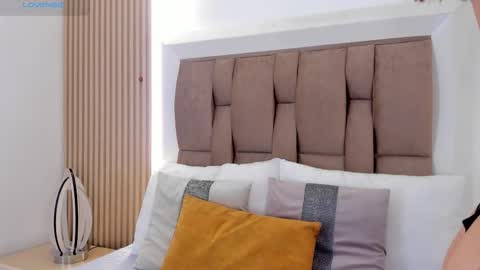 millie_byers online show from November 8, 11:37 am