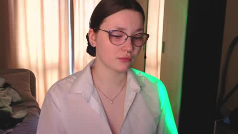 Millie online show from April 19, 6:46 am