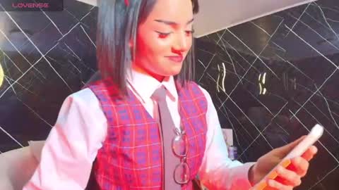 milu_carbajal_x online show from July 25, 3:24 am