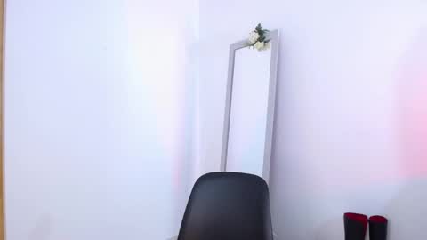 Snapshot of mily_ortiz chatting on October 13, 1:36 pm Mily Ortiz online show from October 13, 1:36 pm