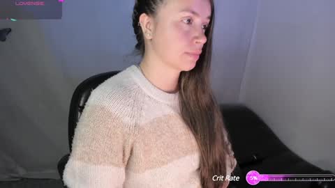 Snapshot of milysauria_ chatting on December 5, 9:17 am Mily online show from December 5, 9:17 am